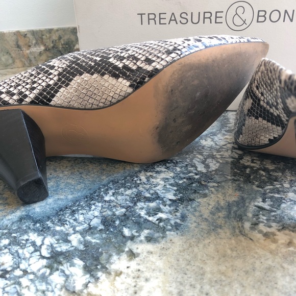 Treasure & Bond Cinch Mule Serpent - Picture 4 of 6